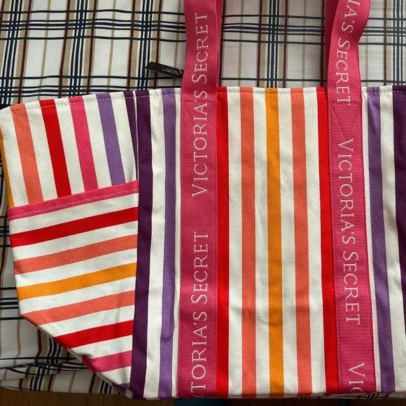 Victoria's Secret Weekender Tote Bag - Picture 2 of 8